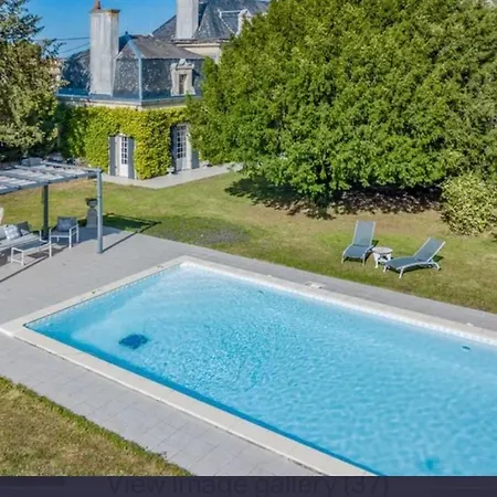 Manoir Du Village Irais