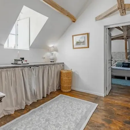 Manoir Du Village * Irais