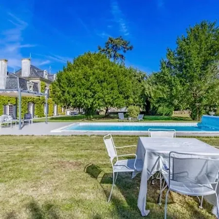 Manoir Du Village Irais